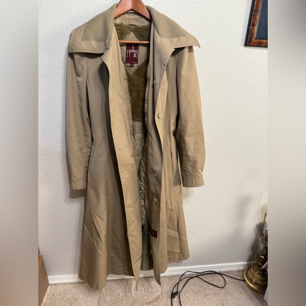 Vintage J. Gallery coat with a detachable liner size 10/11
